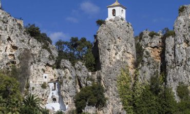 VIAJE DE DIA A GUADALEST Y FUENTES DEL ALGAR